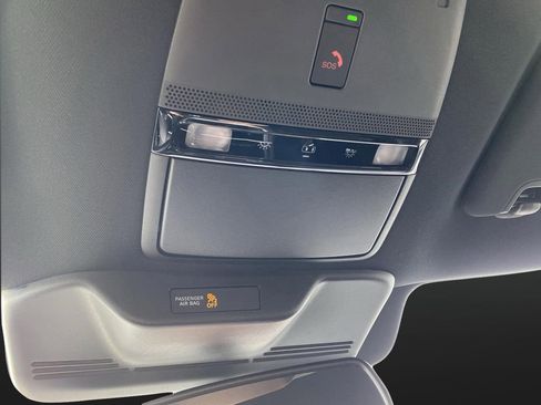 New 2025 Nissan Armada SL w/ Captain's Chari Seat Package image 30