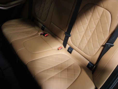 Used 2023 BMW X5 xDrive40i w/ Premium Package image 14