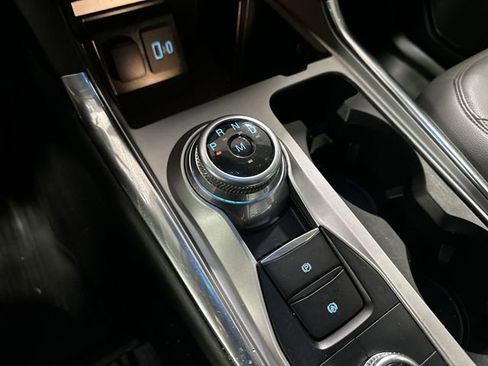 Used 2021 Ford Explorer XLT w/ Equipment Group 202A image 24