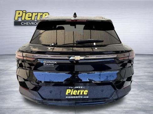 New 2026 Chevrolet Equinox EV LT image 3