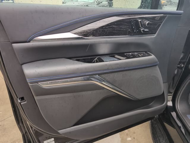 New 2026 Cadillac Escalade IQ Luxury 1 w/ LPO, Floor Liner Package AWD/4WD image 14