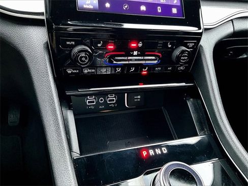 Used 2023 Jeep Grand Cherokee Altitude image 22