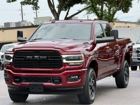 Used 2020 RAM 2500 Laramie w/ Night Edition AWD/4WD image 3