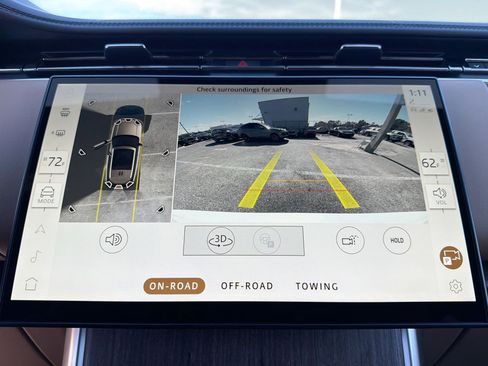 New 2026 Land Rover Range Rover SE image 34