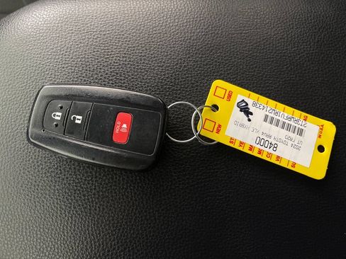 Certified 2024 Toyota RAV4 XLE AWD/4WD image 24