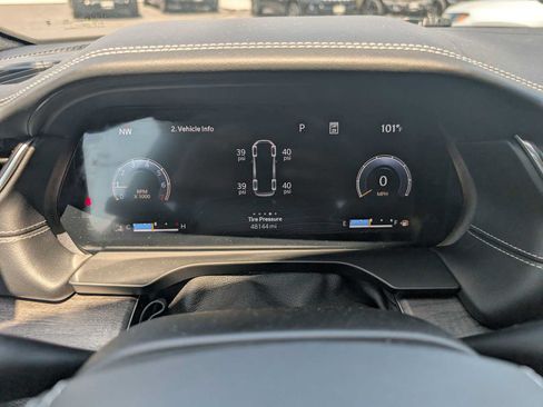 Certified 2023 Jeep Grand Cherokee L Overland AWD/4WD image 22