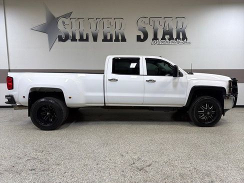 Used 2015 Chevrolet Silverado 3500 LTZ w/ Duramax Plus Package image 40