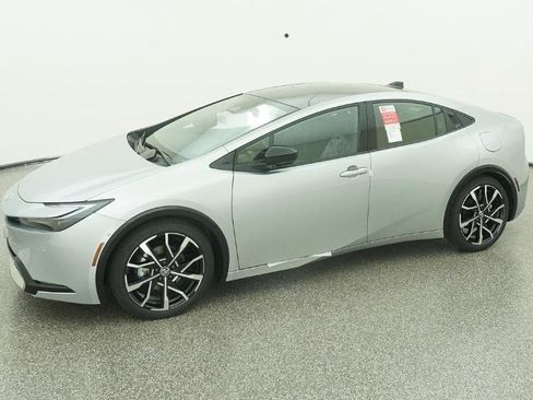 New 2026 Toyota Prius Plug-In Hybrid FWD image 31
