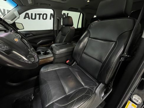 Used 2018 Chevrolet Tahoe LT w/ Luxury Package AWD/4WD image 14