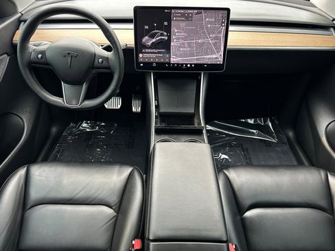 Used 2021 Tesla Model Y 2WD image 8