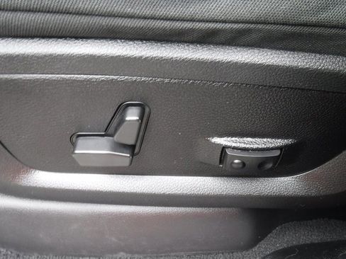 Certified 2023 RAM 2500 Big Horn w/ Level 1 Equipment Group image 21