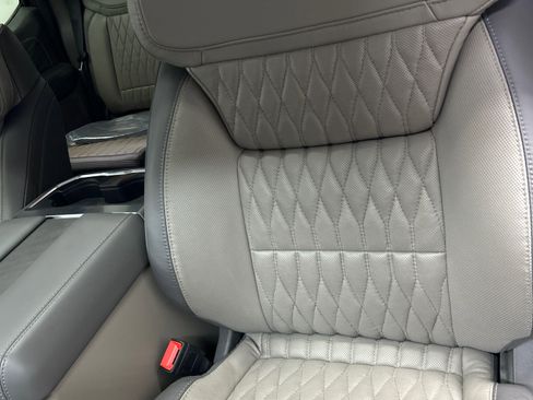 Used 2026 Ford F450 Platinum w/ Platinum Plus Package image 13