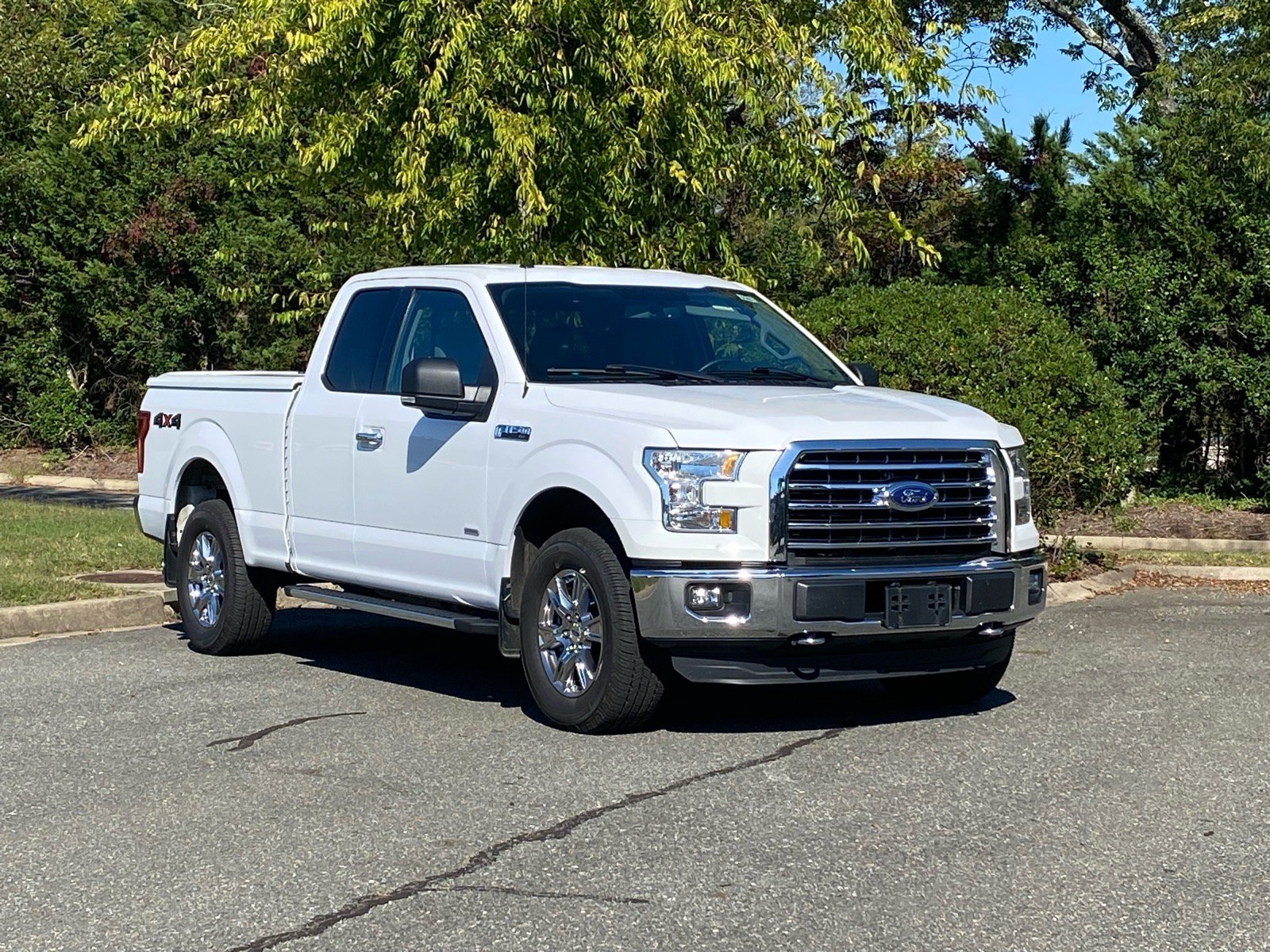 Used 2015 Ford F150 XLT w/ Equipment Group 302A Luxury AWD/4WD image 2