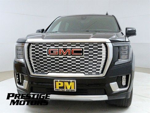 Used 2021 GMC Yukon XL Denali w/ Denali Ultimate Package image 2