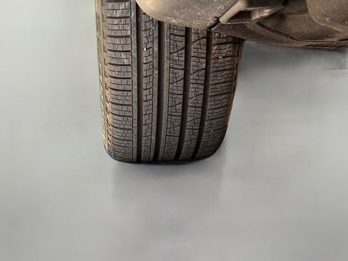 Used 2026 Porsche Macan Turbo AWD/4WD image 43