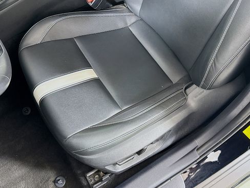 Used 2025 Toyota Camry SE image 19