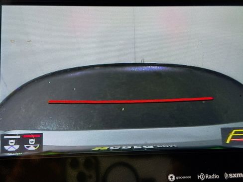 Used 2020 Toyota Avalon XSE image 19