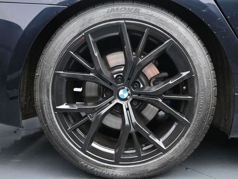 Used 2021 BMW 530i xDrive w/ M Sport Package AWD/4WD image 9