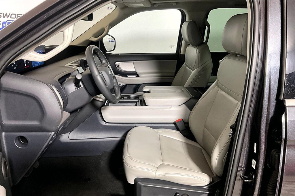 Certified 2025 Ford Expedition Active RWD image 20
