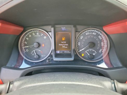 Used 2019 Toyota Tacoma TRD Sport RWD image 21