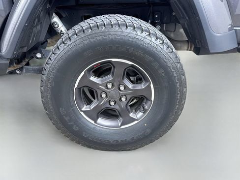 Used 2021 Jeep Gladiator Rubicon AWD/4WD image 32