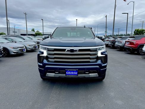 Used 2022 Chevrolet Silverado 1500 High Country w/ High Country Premium Package AWD/4WD image 24