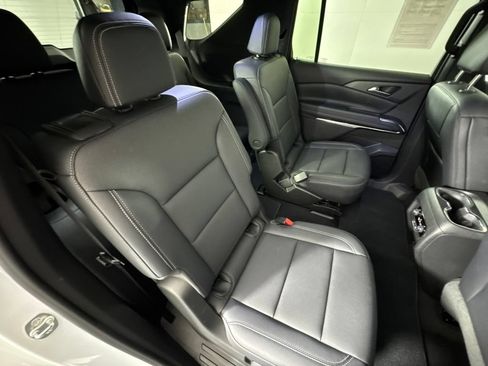 Certified 2026 Chevrolet Traverse LT AWD/4WD image 36
