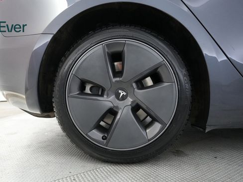 Used 2023 Tesla Model 3 Standard Range image 20
