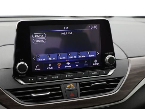 Used 2024 Nissan Altima 2.5 SV image 21