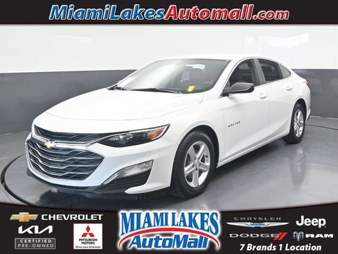 Used 2022 Chevrolet Malibu LS image 1