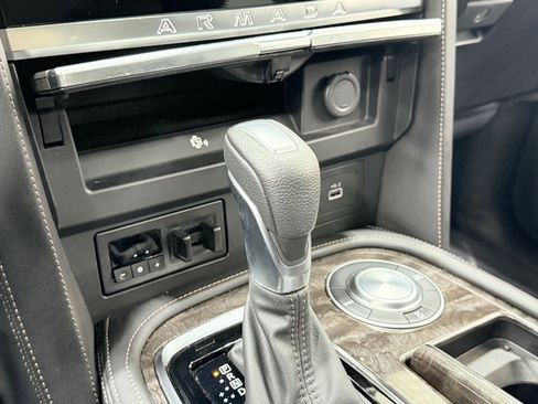 Used 2024 Nissan Armada Platinum w/ Captain's Chairs Package image 16