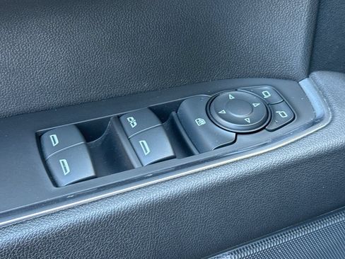 Used 2023 Chevrolet Silverado 1500 LT Trail Boss w/ LPO, Dark Essentials Package AWD/4WD image 13