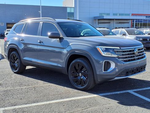 New 2026 Volkswagen Atlas SE FWD image 1