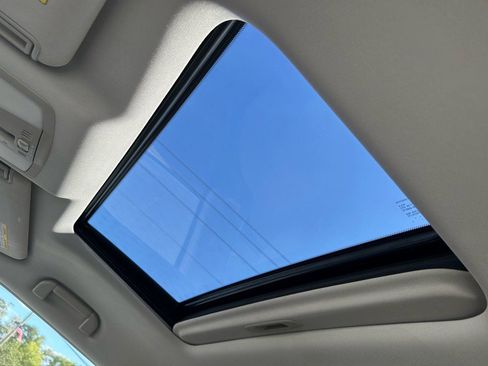 Used 2017 Nissan Armada Platinum w/ Captain Seat Package image 19