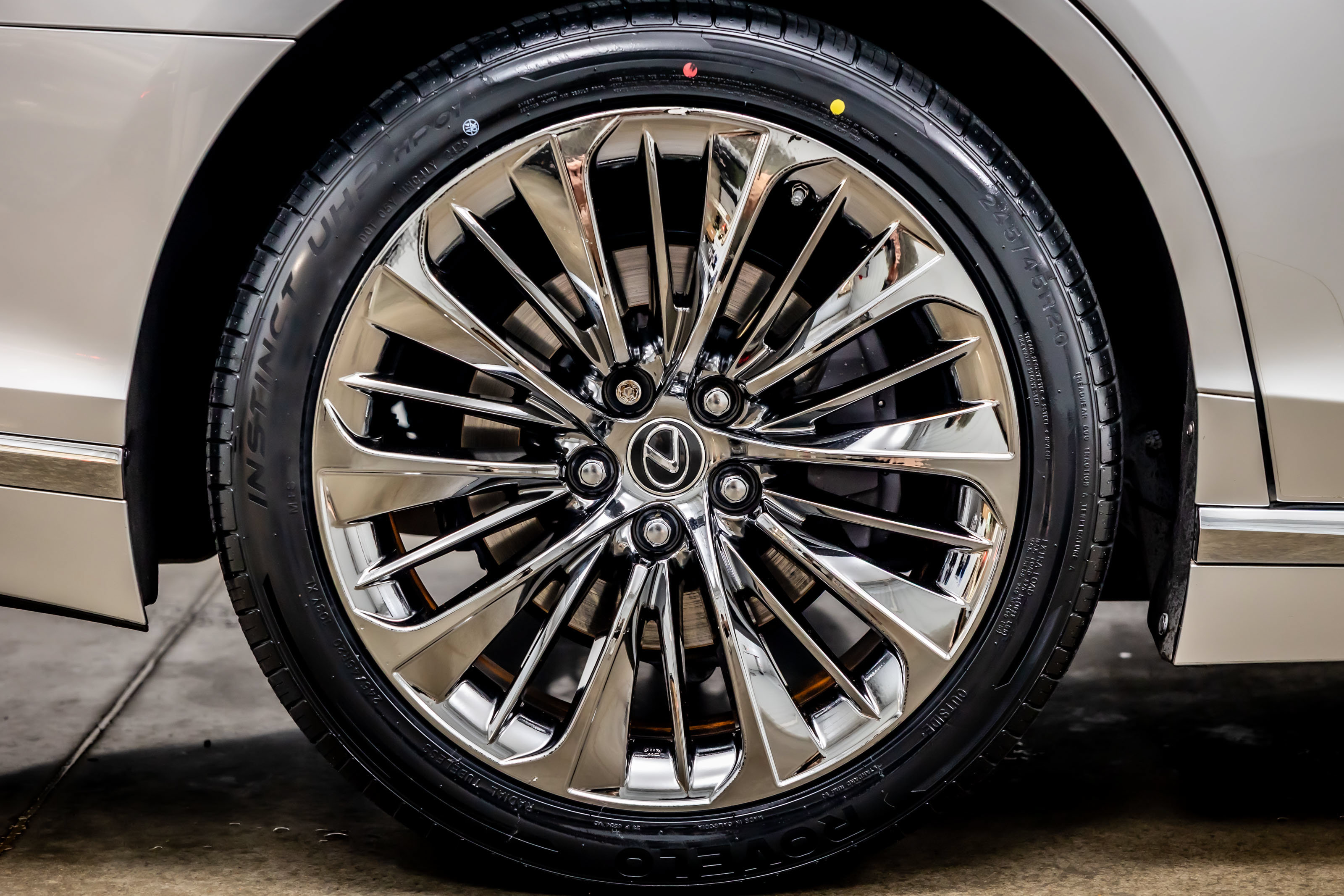 Used 2018 Lexus LS 500 AWD w/ Interior Upgrade Package image 39