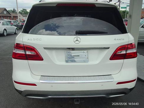 Used 2012 Mercedes-Benz ML 350 4MATIC w/ Premium 2 Pkg image 4