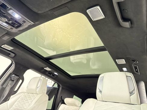 Used 2025 Cadillac Escalade Sport Platinum w/ LPO, Floor Liner Package AWD/4WD image 7