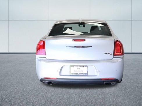 Used 2023 Chrysler 300 S RWD image 4