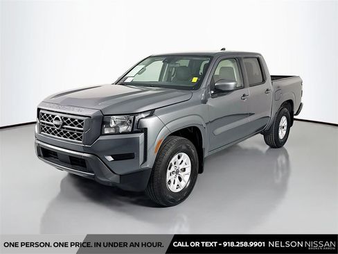 Used 2024 Nissan Frontier SV w/ Technology Package RWD image 1