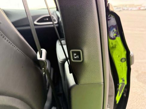 New 2026 Chrysler Pacifica Select image 19