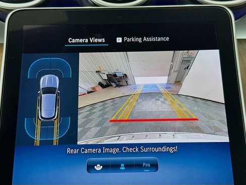 Used 2024 Mercedes-Benz GLC 300 image 13