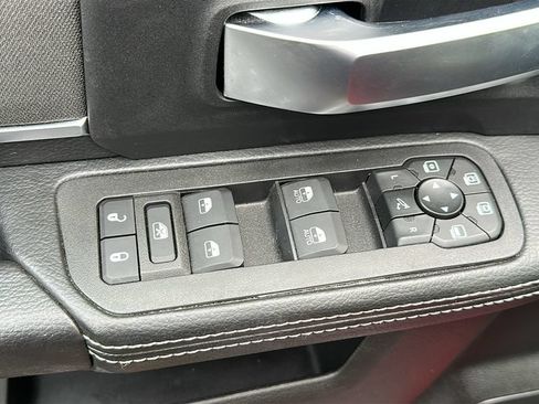 Used 2026 RAM 2500 Big Horn AWD/4WD image 7