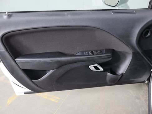 Used 2021 Dodge Challenger SXT RWD image 19