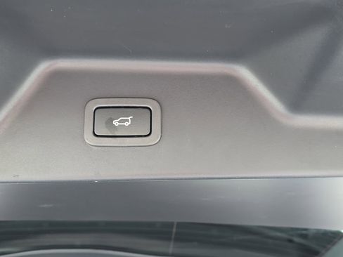 Used 2020 Land Rover Range Rover HSE AWD/4WD image 16