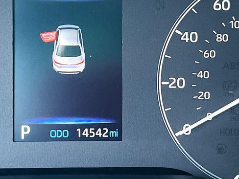 Used 2025 Toyota Corolla LE FWD image 12