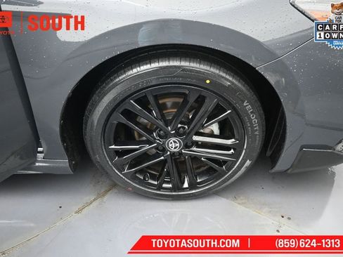 Used 2025 Toyota Camry SE FWD image 33