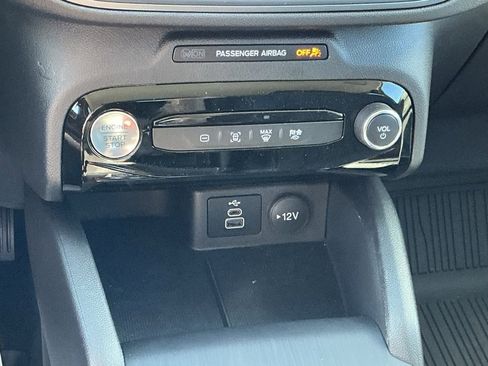 Certified 2026 Ford Escape SE image 36