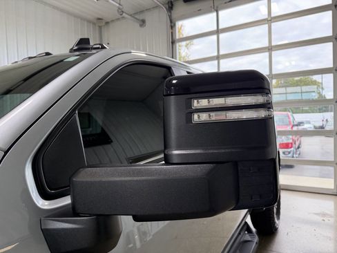 Used 2024 Chevrolet Silverado 2500 ZR2 w/ Technology Package image 65