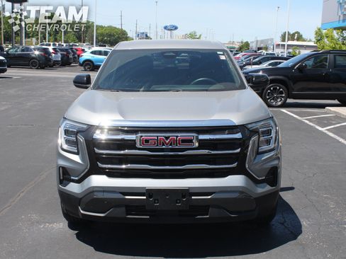Certified 2025 GMC Terrain Elevation AWD/4WD image 9