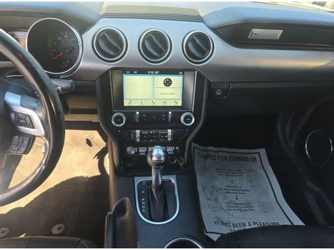 Used 2018 Ford Mustang Premium image 13